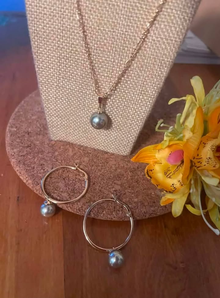 Tifitifi pearl necklace & hoop set (3cm) (silver grey)