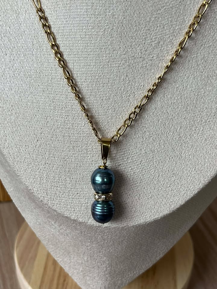 Malia Two Pearl Pendant Neckace