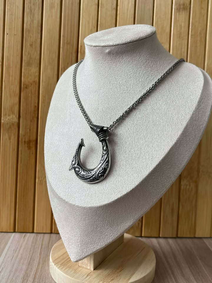 Maui Silver Hook