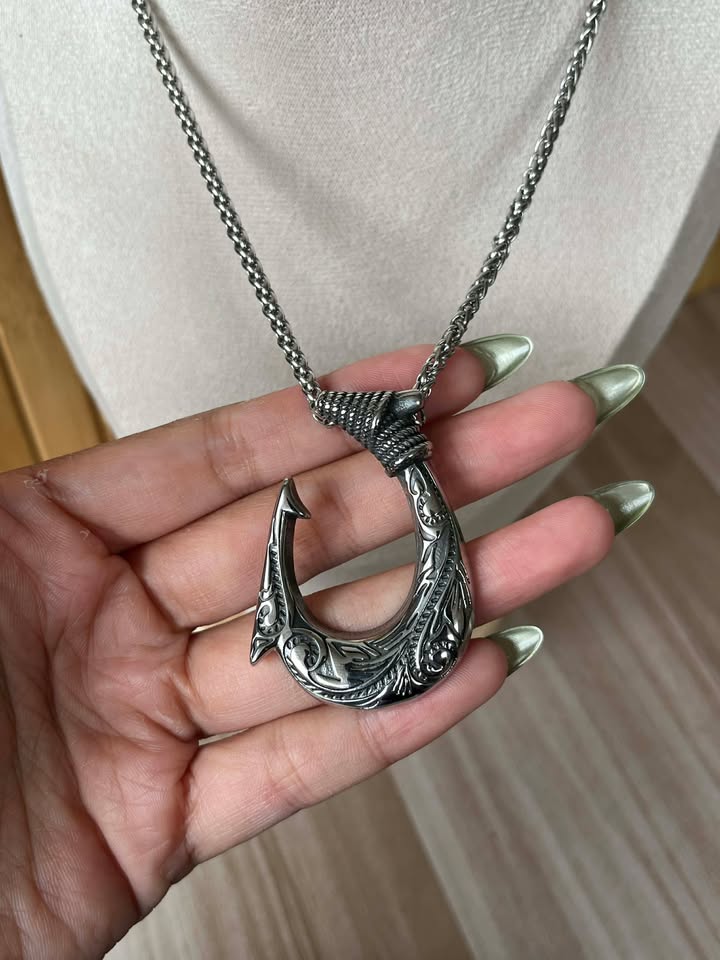 Maui Silver Hook